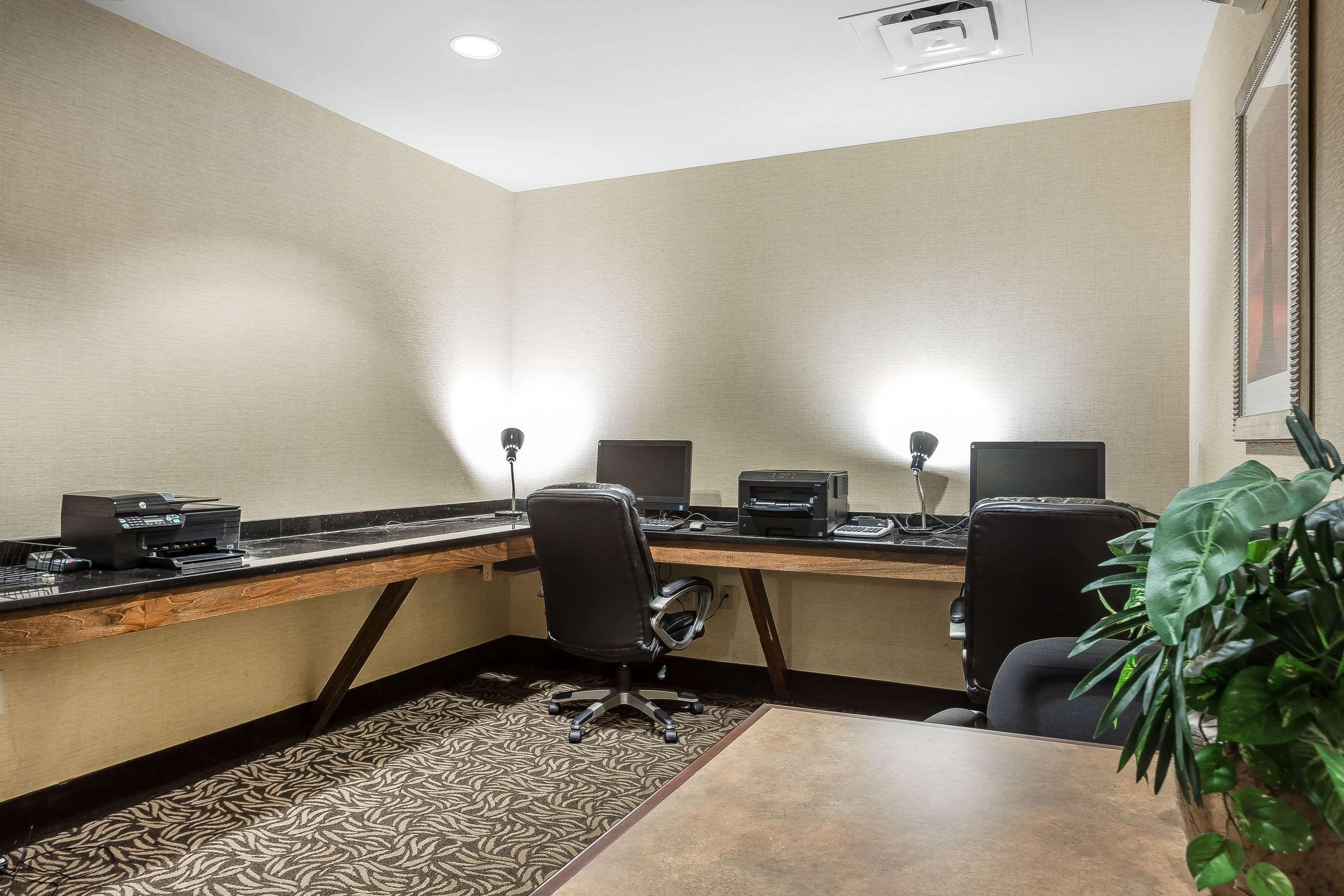 Comfort Suites Charleston West Ashley Экстерьер фото